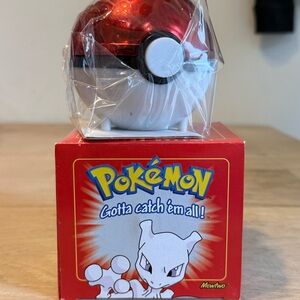 Pokémon Collectible Rare Limited Edition Mew-two 23k gold plated Trading card.